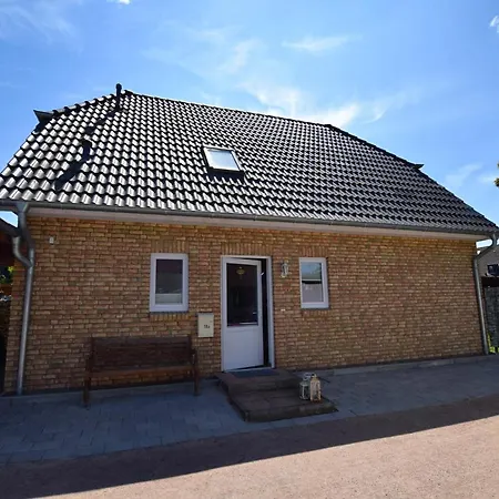 Holiday home Burg Und Burgstaaken Viva